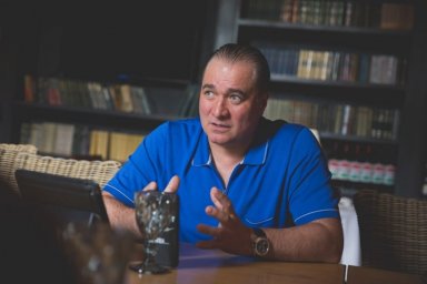 С родственников владельца ночных клубов &laquo;Мутабор&raquo;, &laquo;Рай&raquo;, Icon и Gipsy требуют 126,7 млн рублей